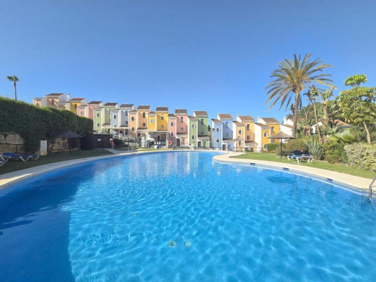 Townhouse Terraced in Casares