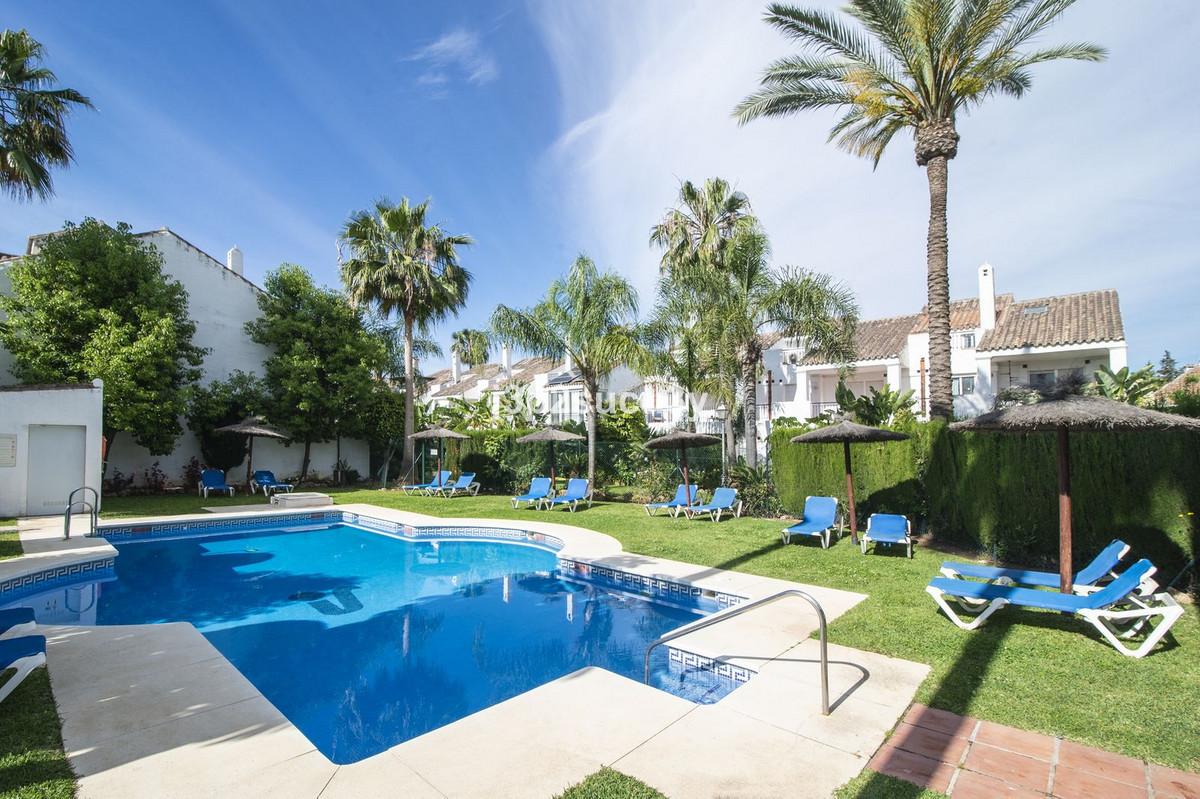 Townhouse Semi Detached in Nueva Andaluc&iacute;a
