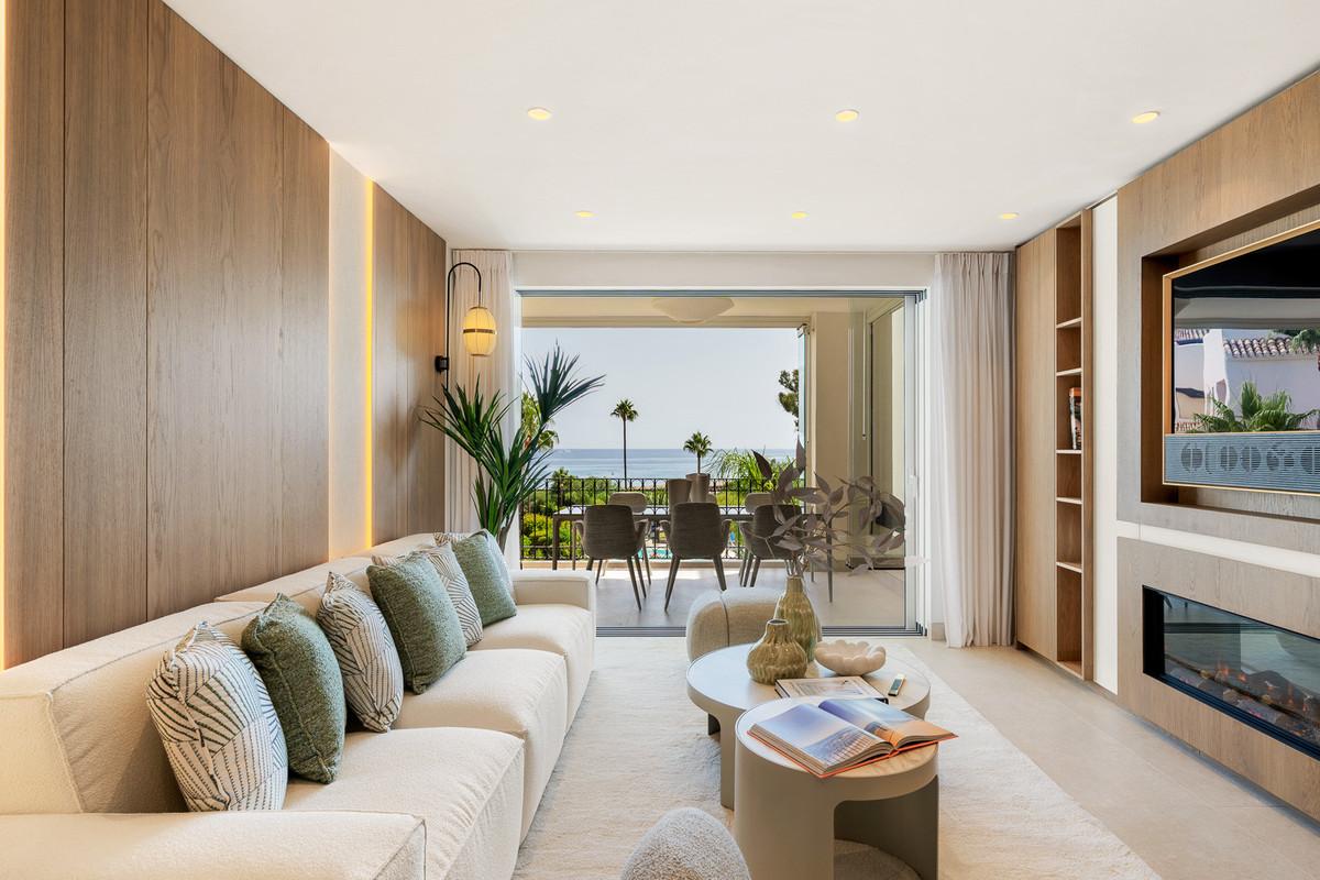Apartment Middle Floor in Estepona