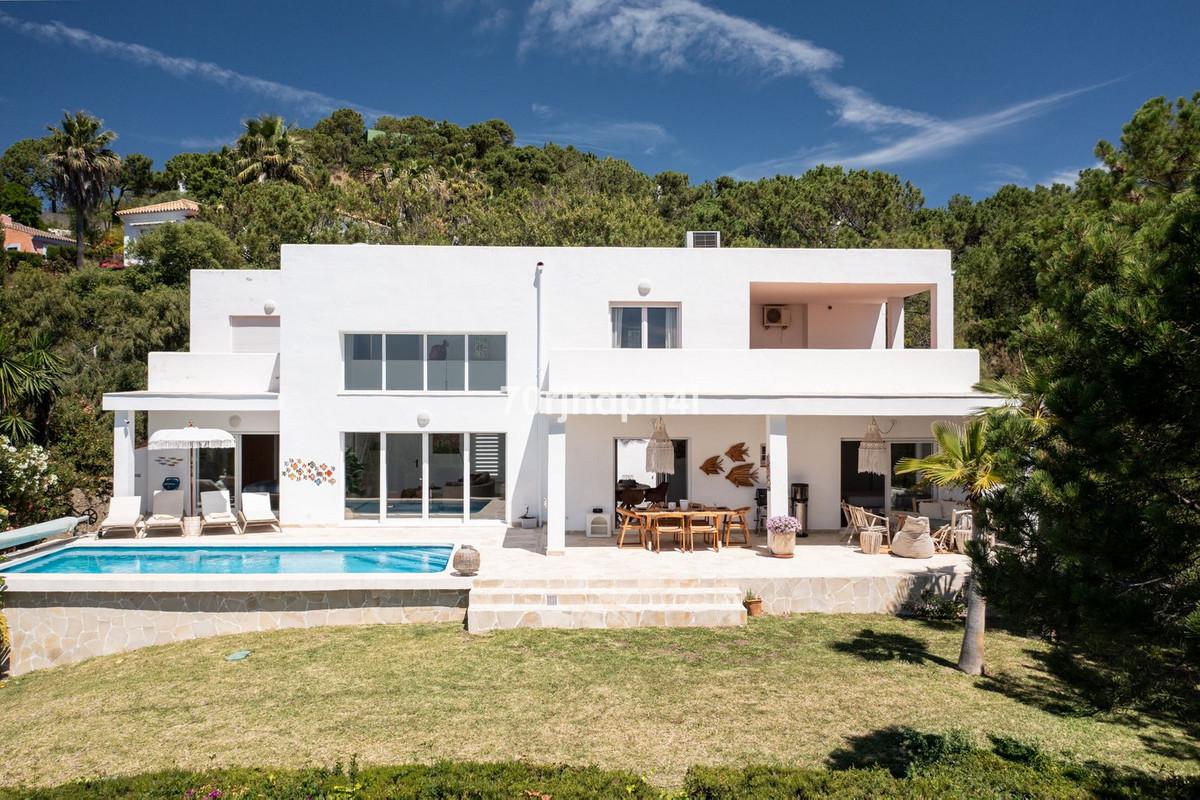 Villa Detached in Estepona