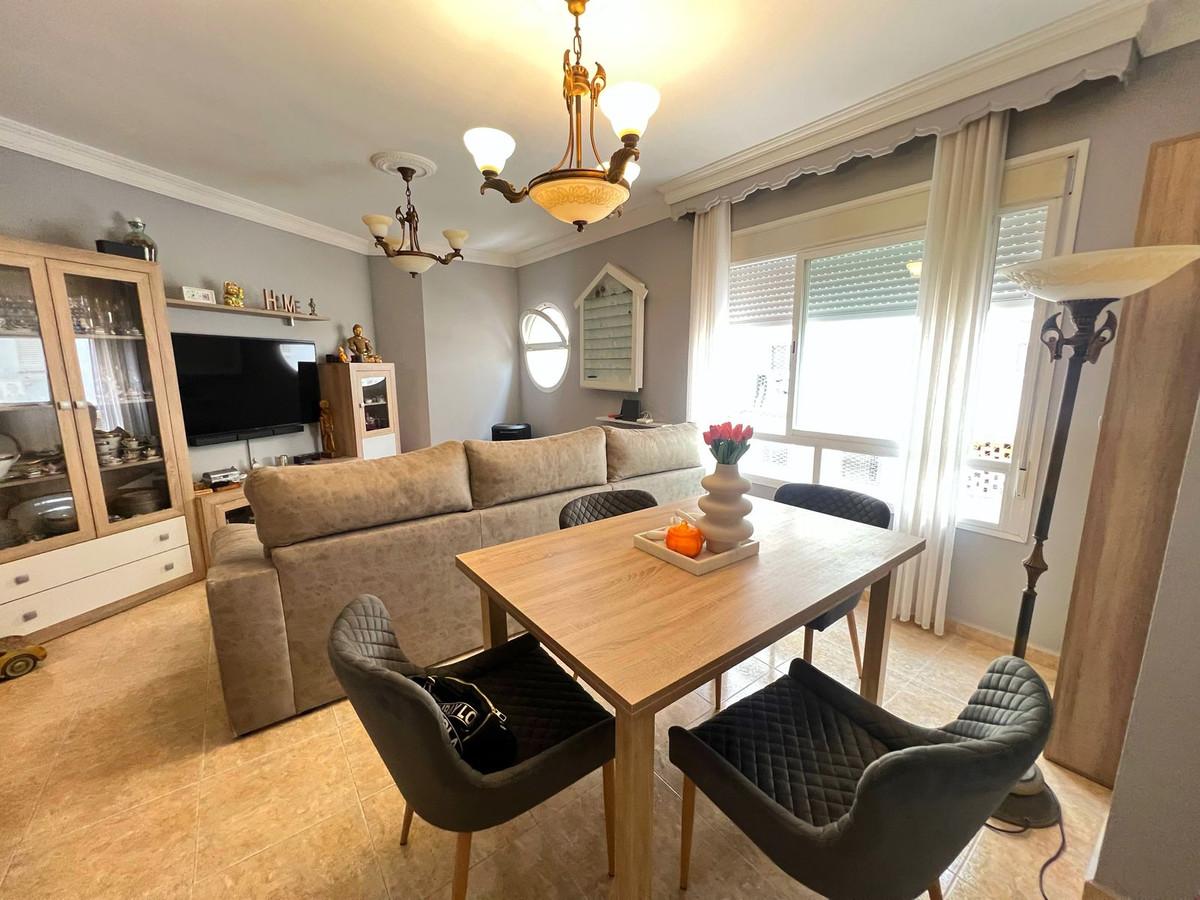 Apartment Middle Floor in Estepona