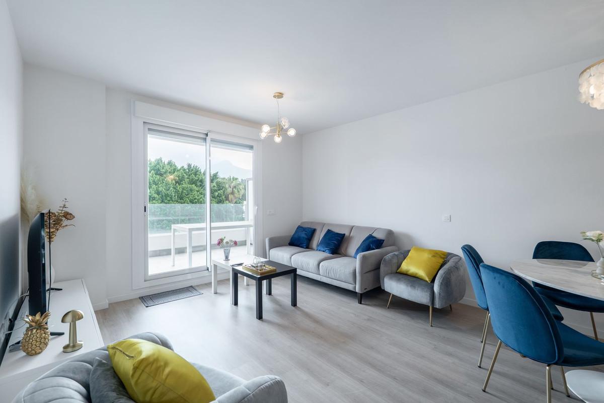 Apartment Middle Floor in Nueva Andaluc&iacute;a