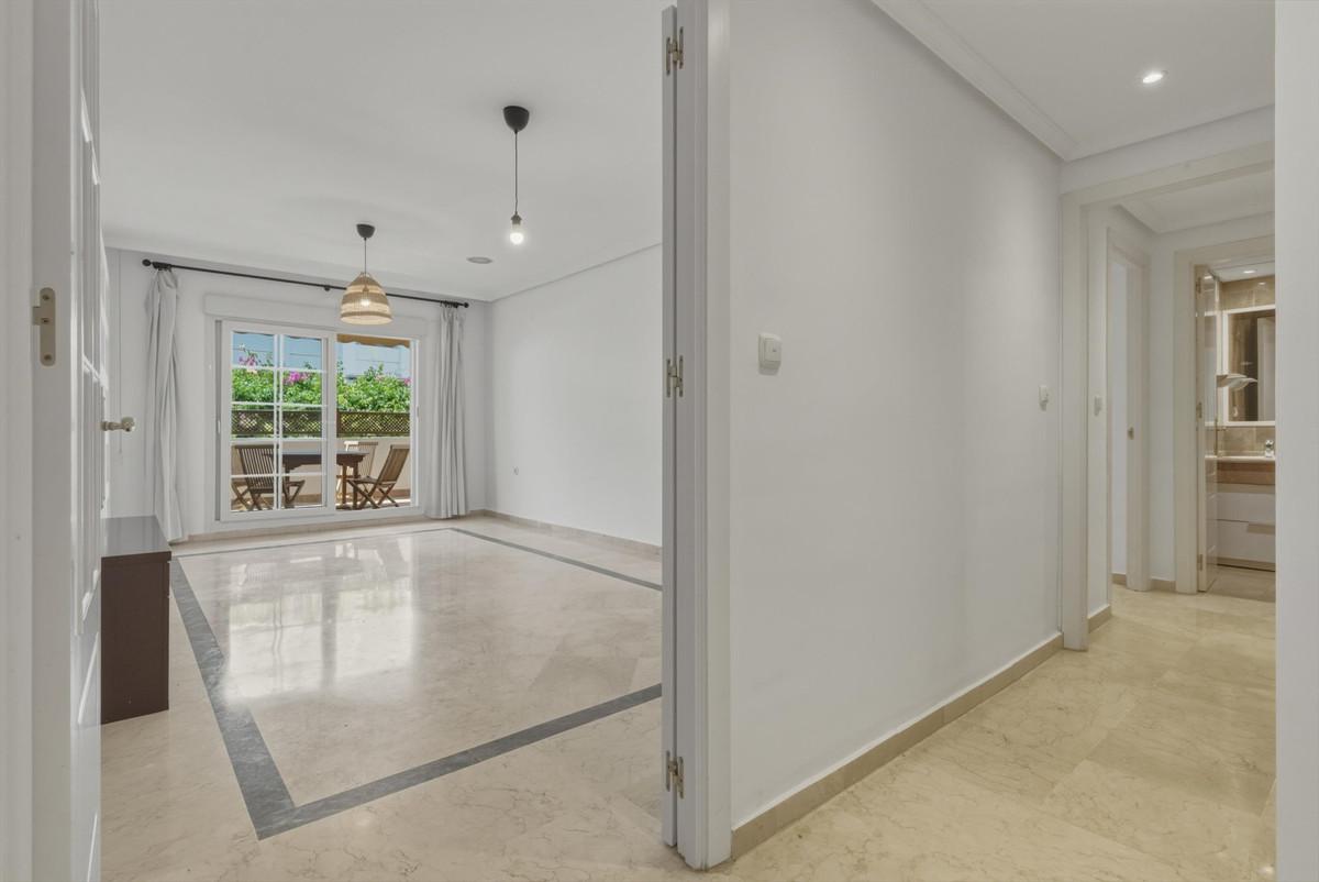 Apartment Middle Floor in The Golden Mile