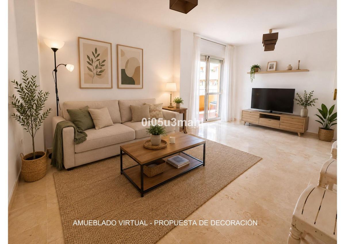 Apartment Middle Floor in El Palo