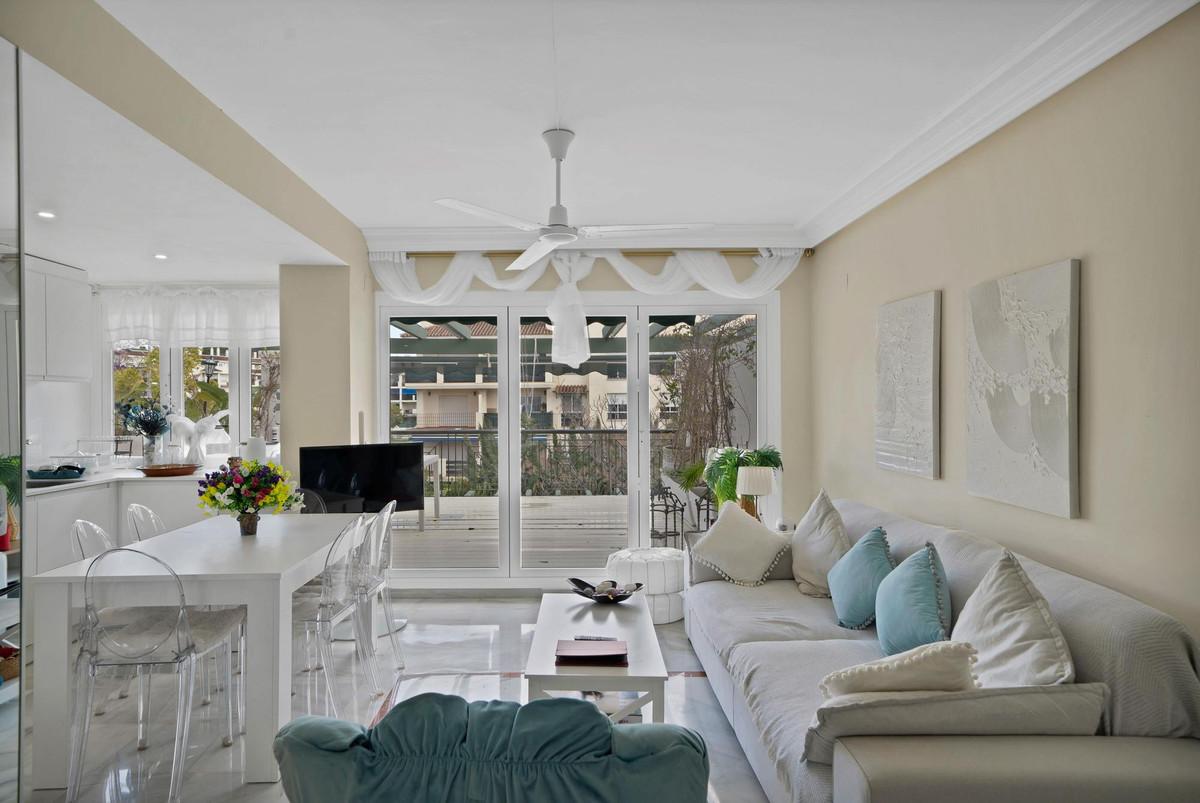 Apartment Penthouse in Marbella