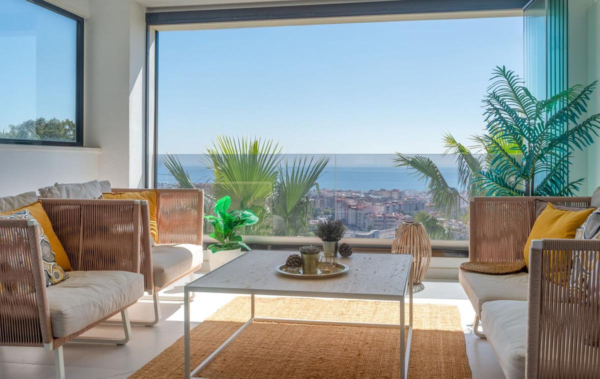 Apartment Middle Floor in Estepona