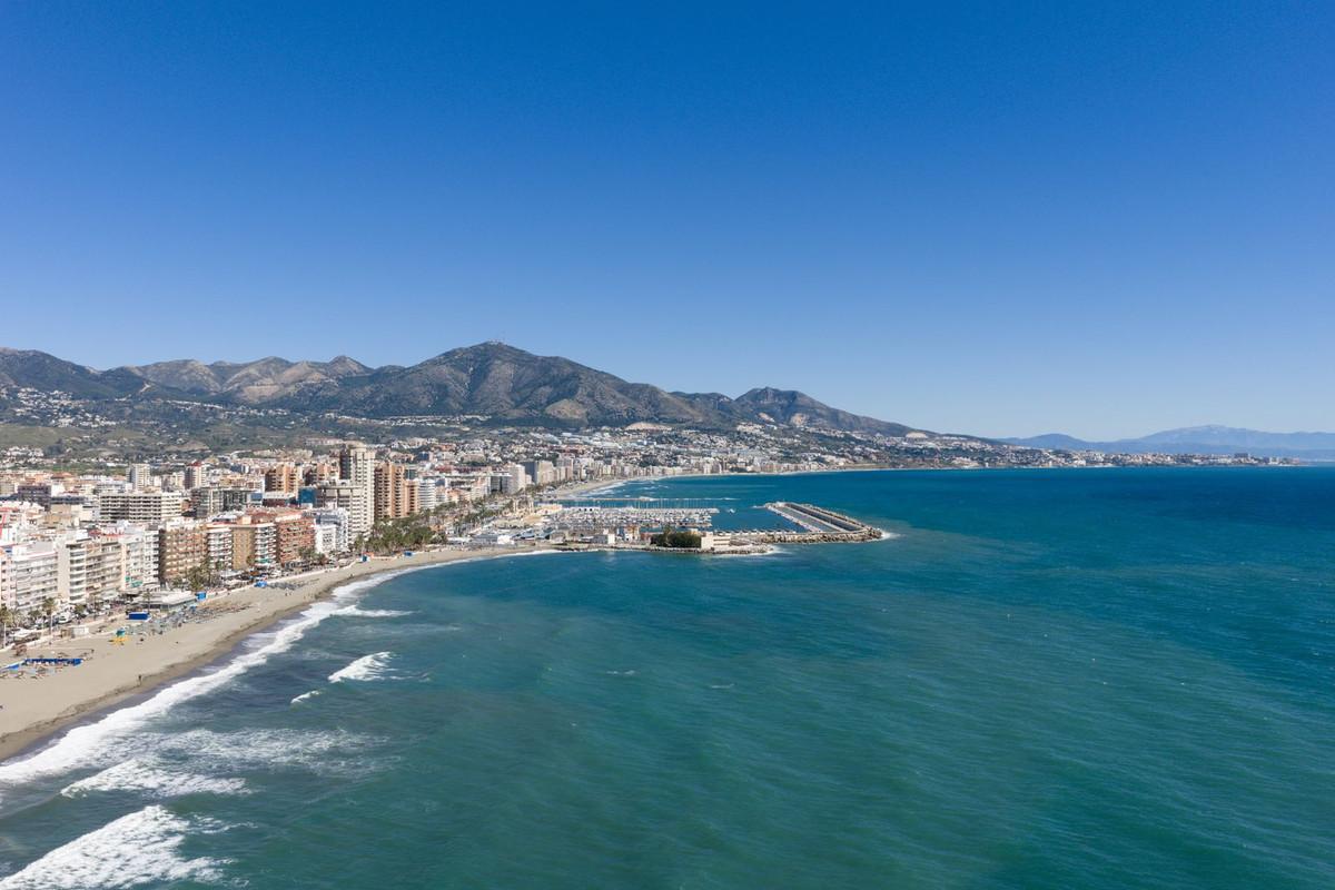 Apartment Penthouse in Fuengirola