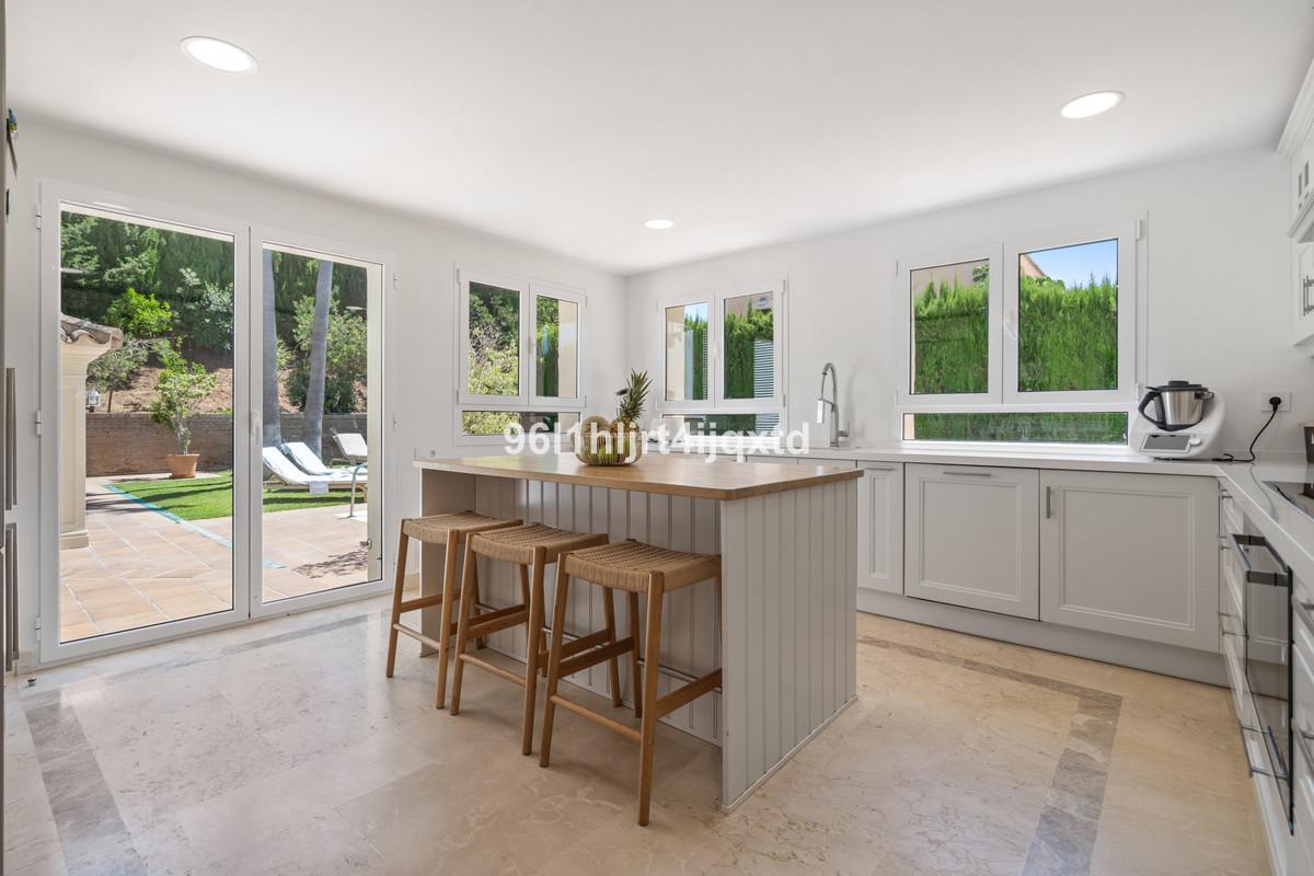 Villa Semi Detached in Sotogrande Alto