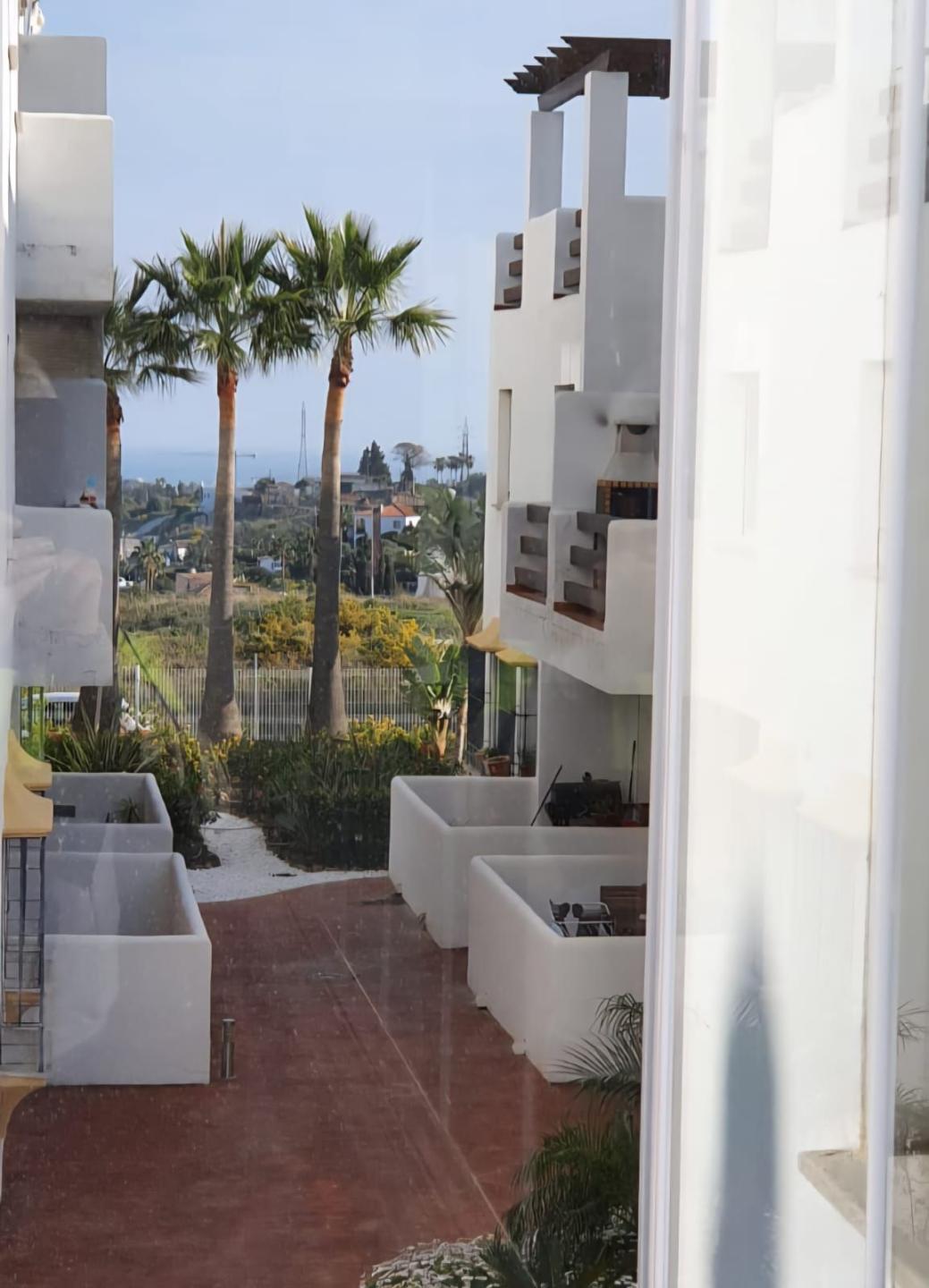 Apartment Middle Floor in Estepona