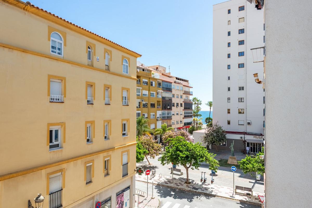 Apartment Penthouse in Estepona
