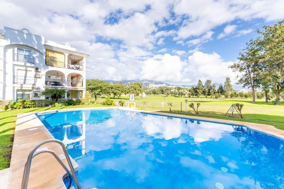 Apartment Middle Floor in Mijas Golf