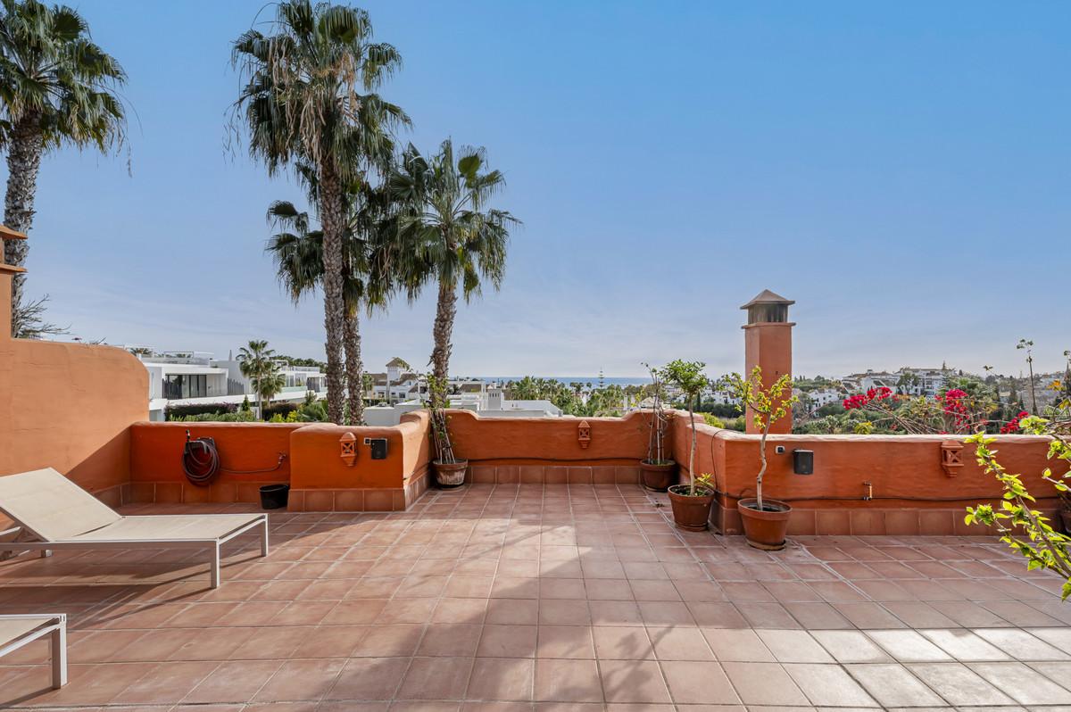 Townhouse Semi Detached in The Golden Mile