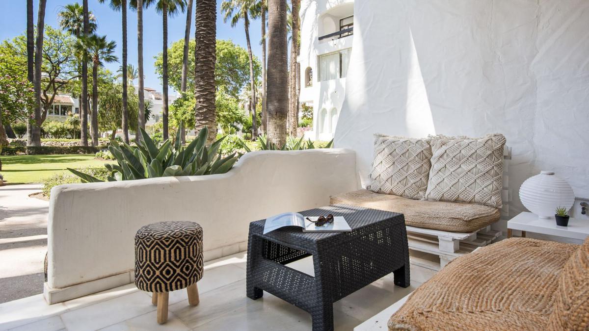 Apartment Ground Floor in Puerto Ban&uacute;s