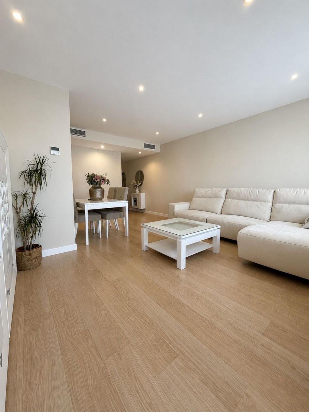 Apartment Middle Floor in El Pinillo