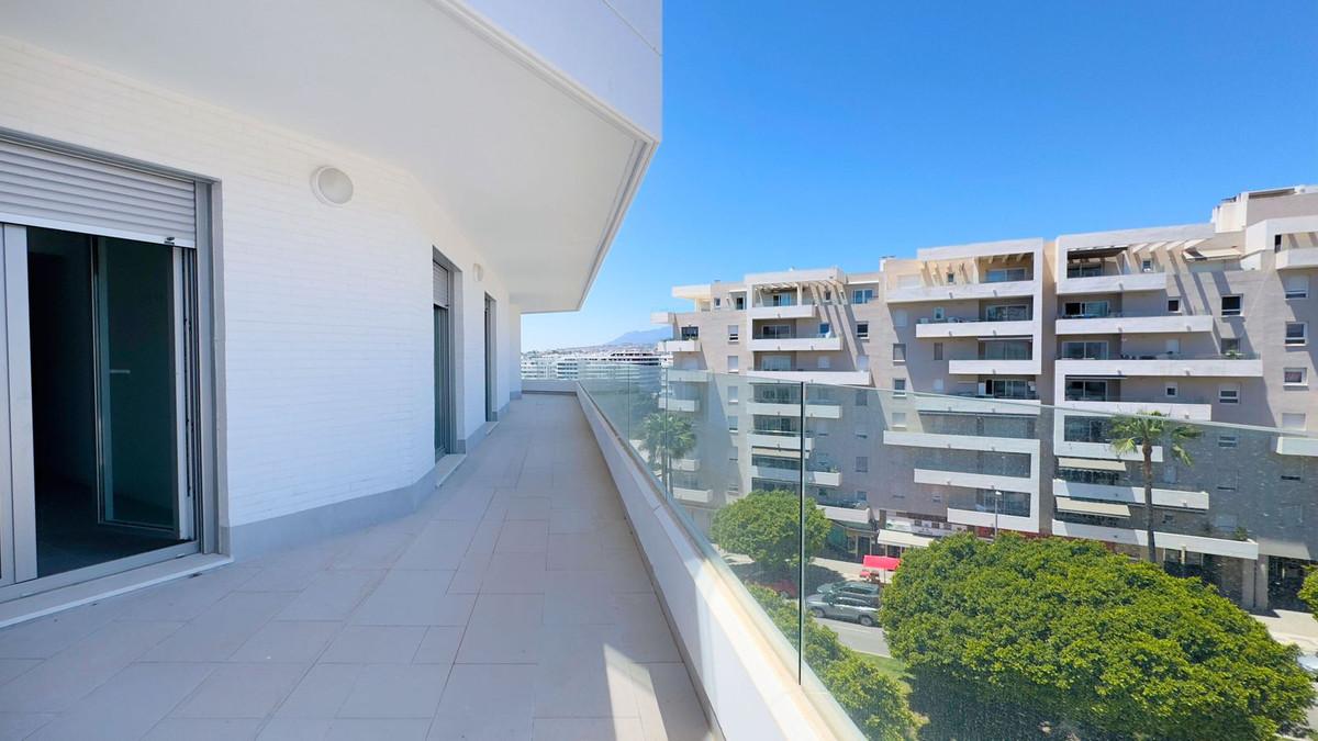 Apartment Penthouse in Nueva Andaluc&iacute;a
