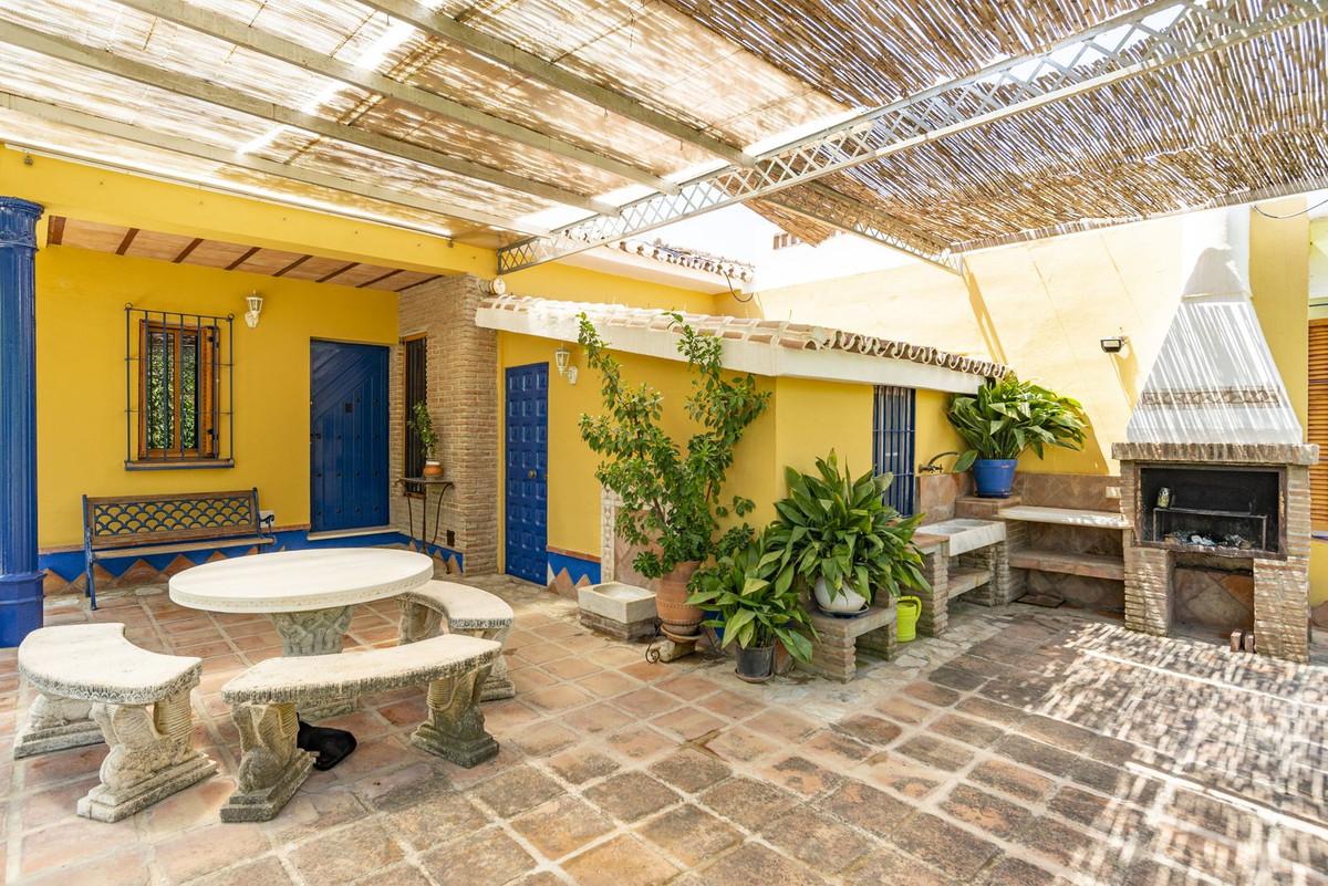 Villa Finca in Co&iacute;n
