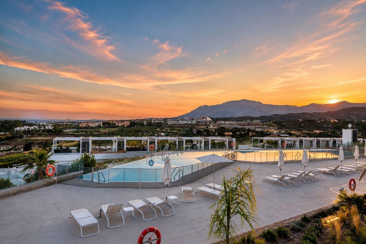Apartment Penthouse in Estepona