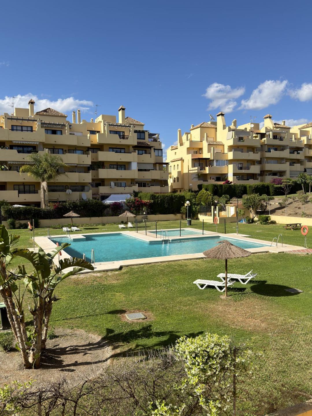 Apartment Middle Floor in Estepona
