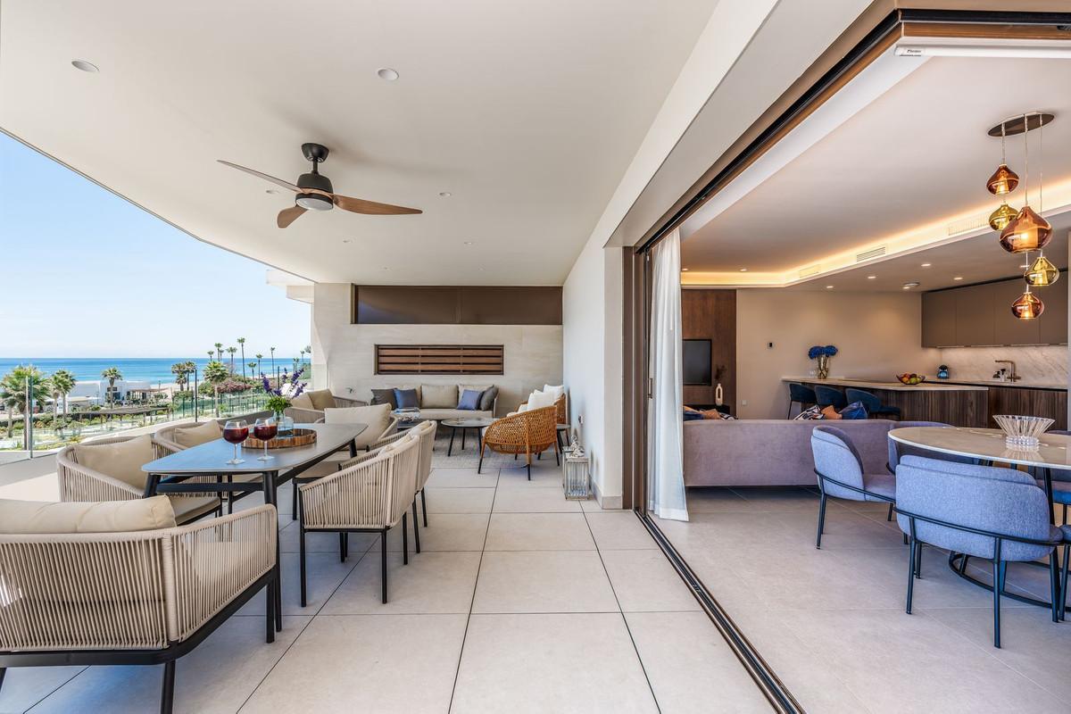 Apartment Middle Floor in Estepona