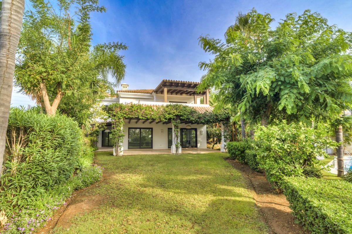 Villa Detached in The Golden Mile