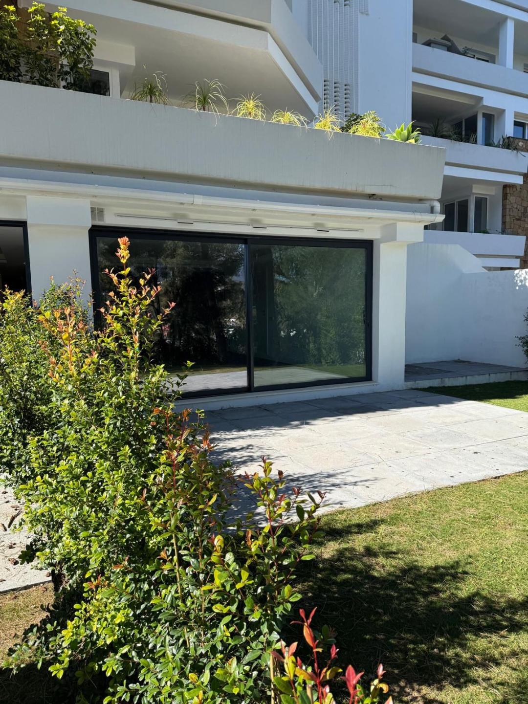 Apartment Ground Floor in Nueva Andaluc&iacute;a