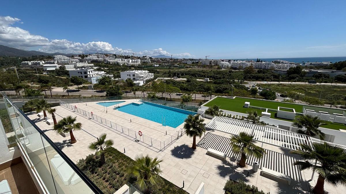 Apartment Middle Floor in Estepona