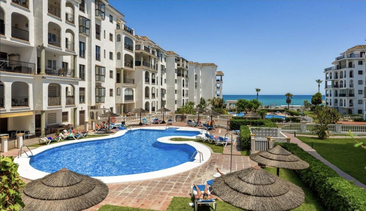 Apartment Middle Floor in La Duquesa