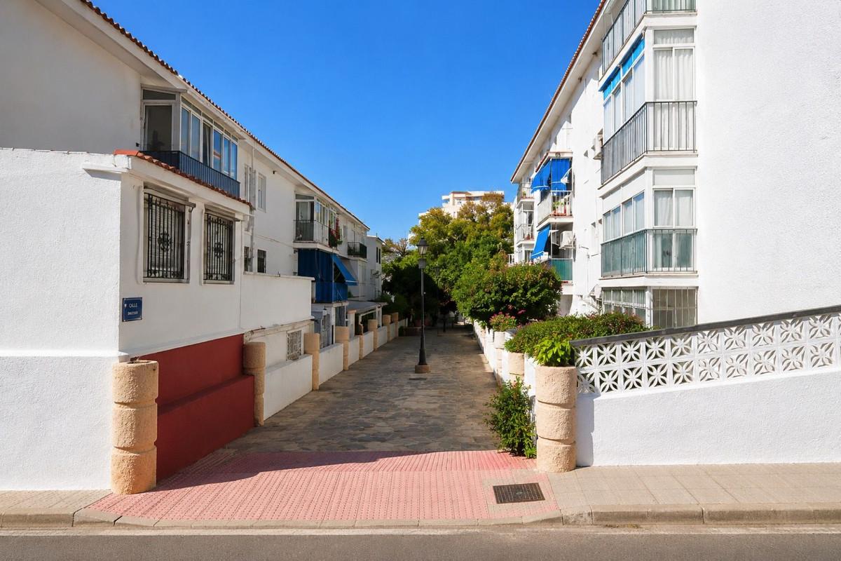 Apartment Middle Floor in Nueva Andaluc&iacute;a