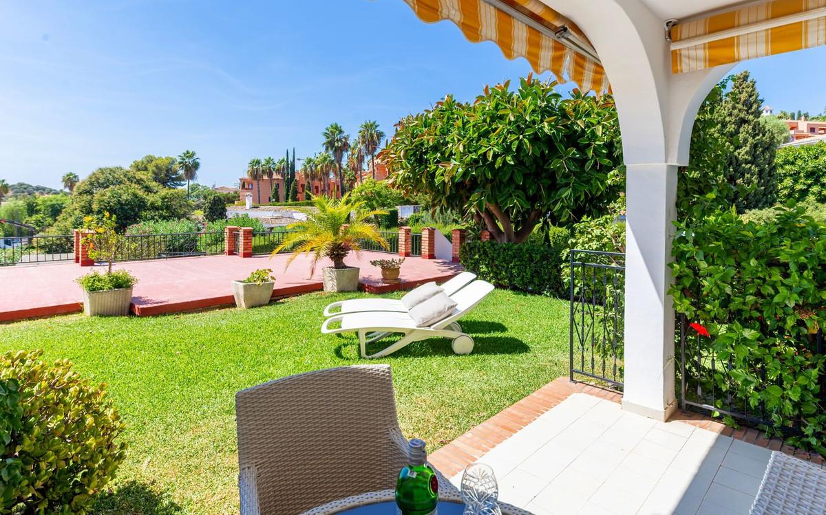 Apartment Ground Floor in El Paraiso