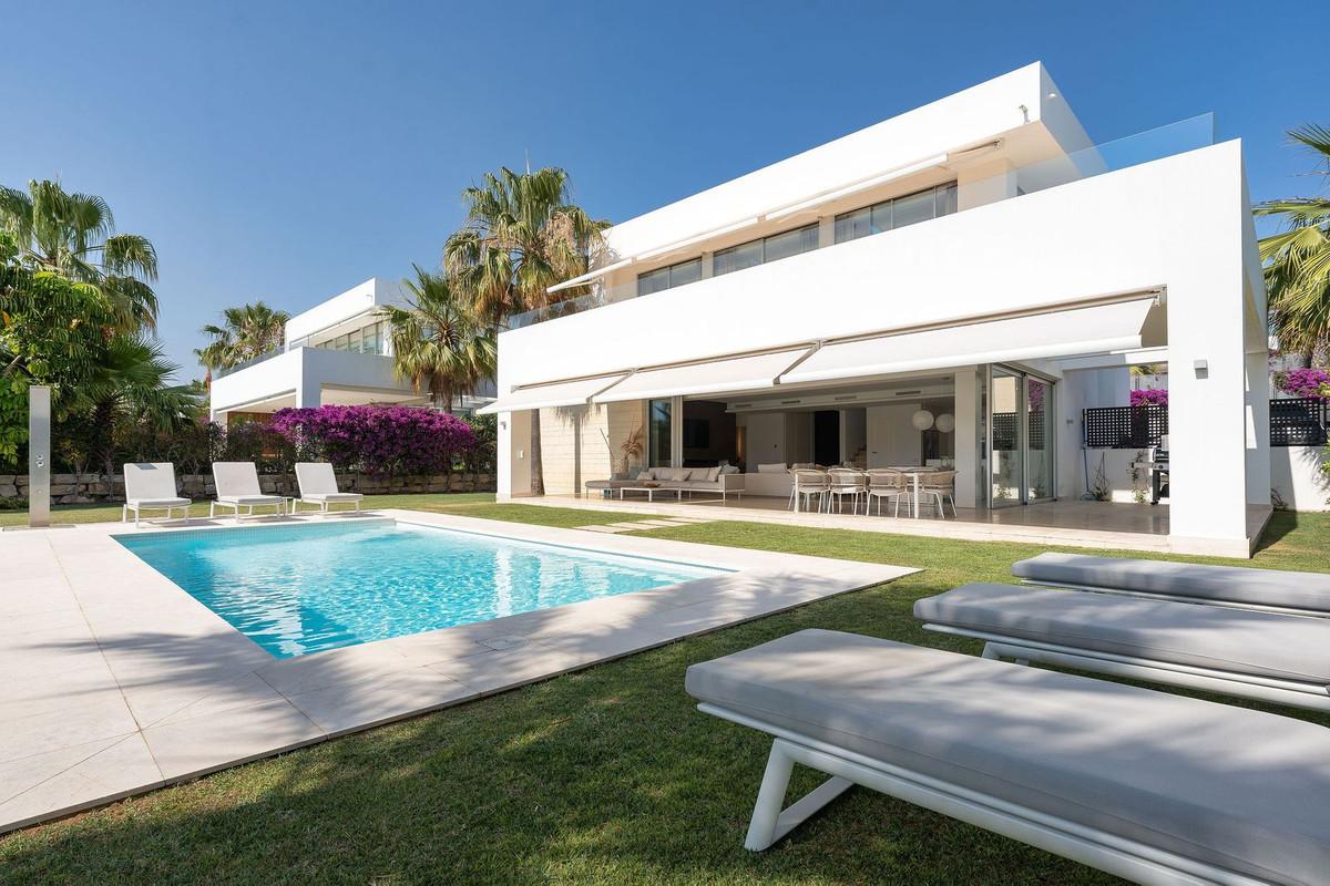 Villa Detached in R&iacute;o Real