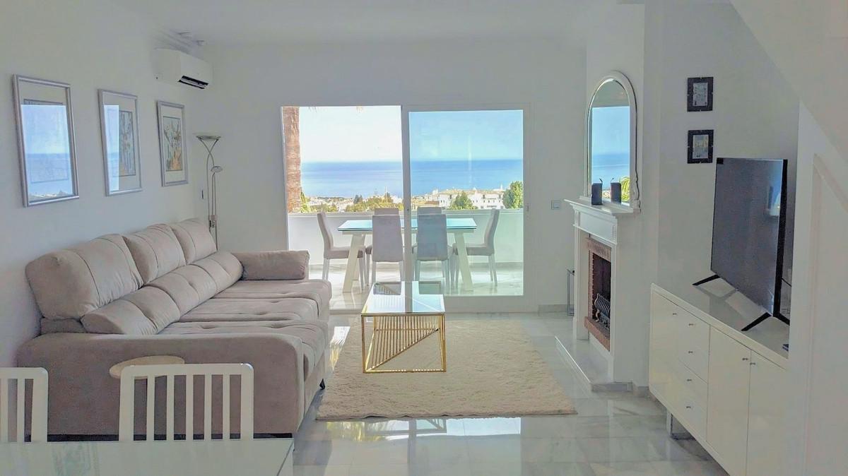 Apartment Penthouse Duplex in Calahonda