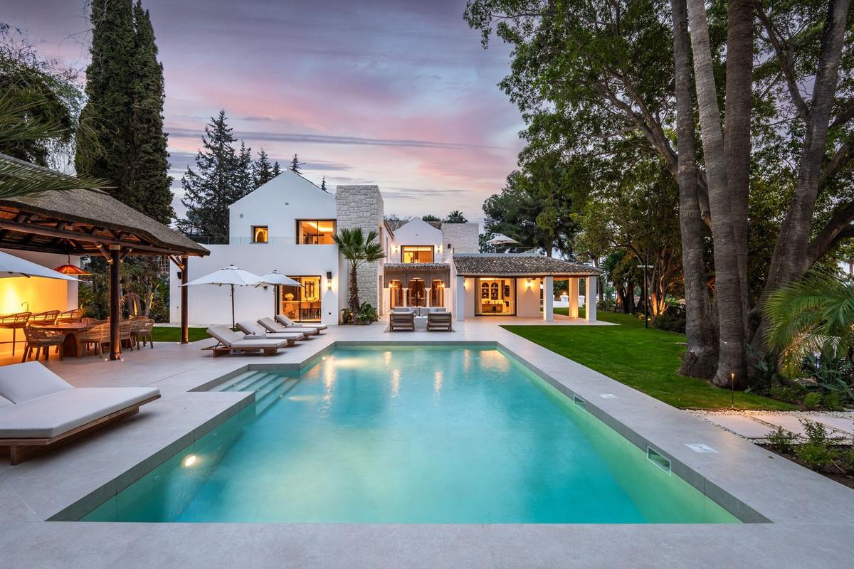 Villa Detached in Las Brisas