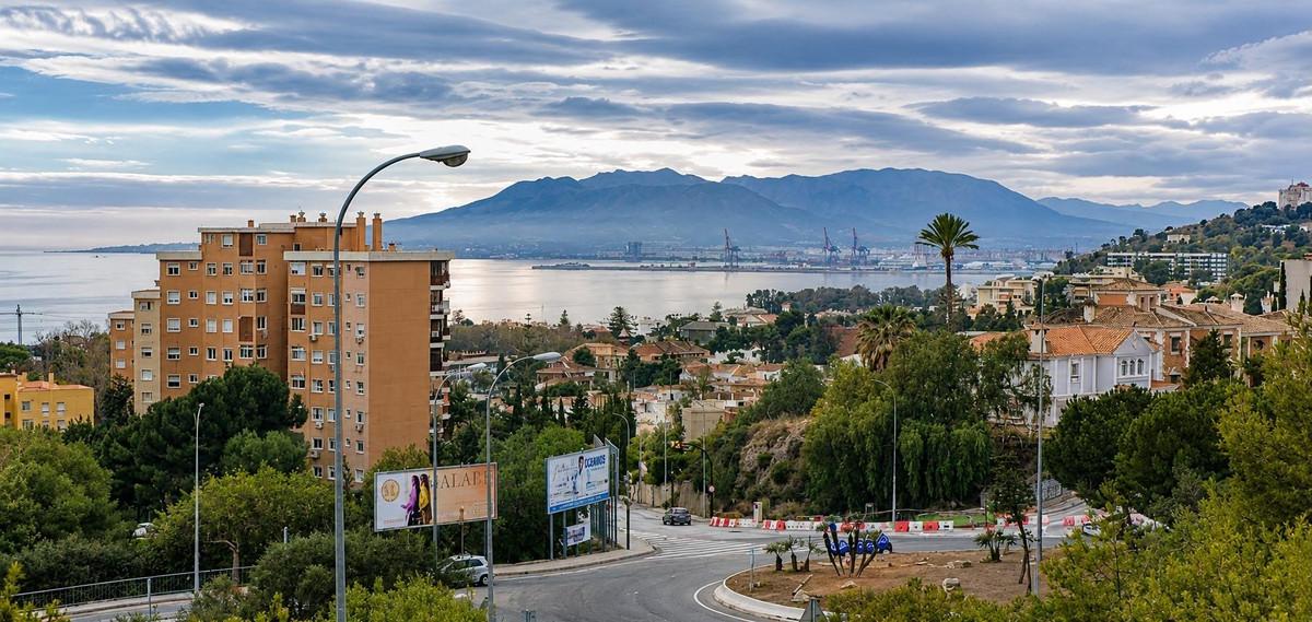 Apartment Penthouse in El Palo