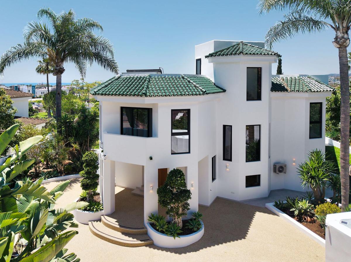 Villa Detached in Bel Air