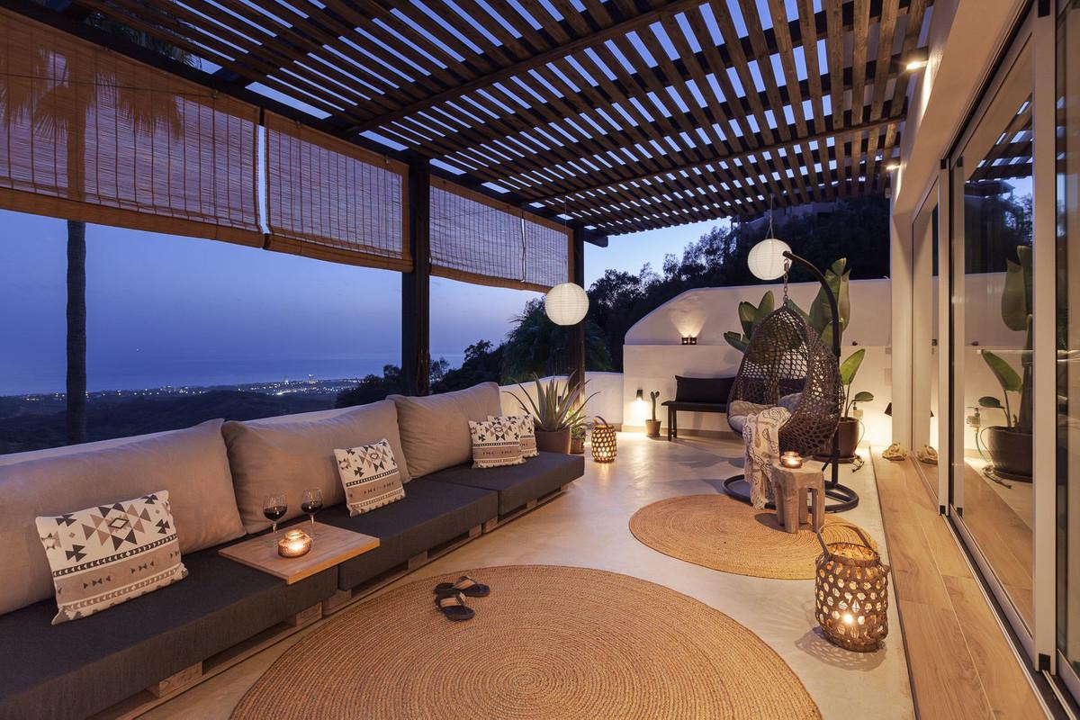 Apartment Penthouse in La Mairena
