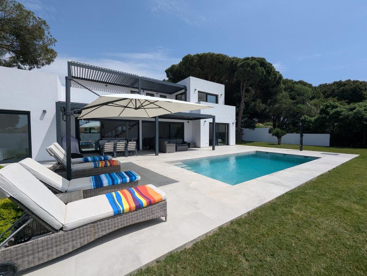 Villa Detached in Artola