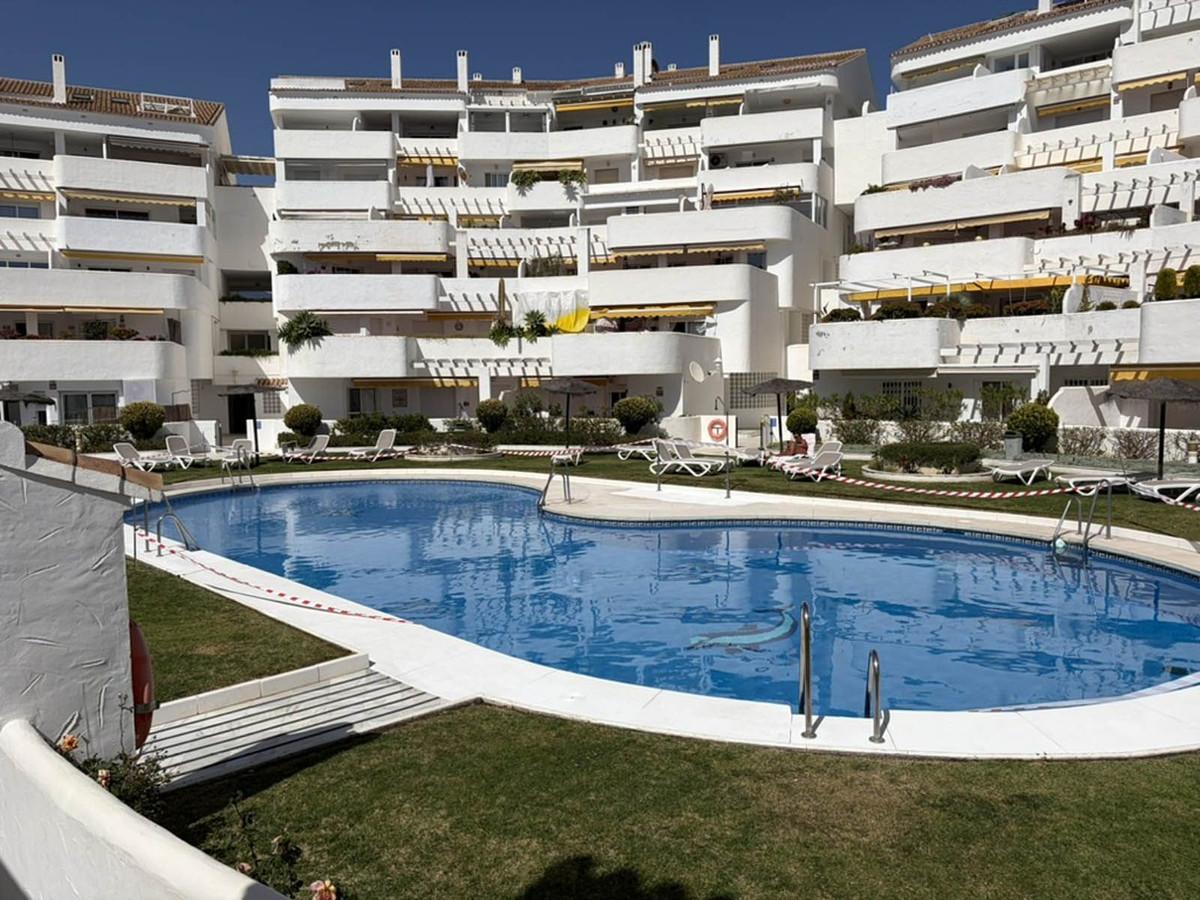 Apartment Middle Floor in Nueva Andaluc&iacute;a