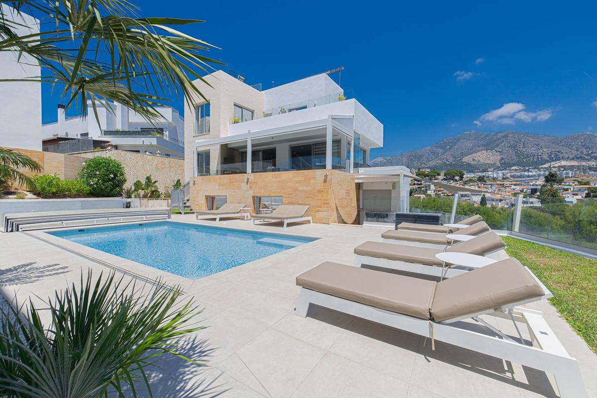 Villa Detached in Higueron