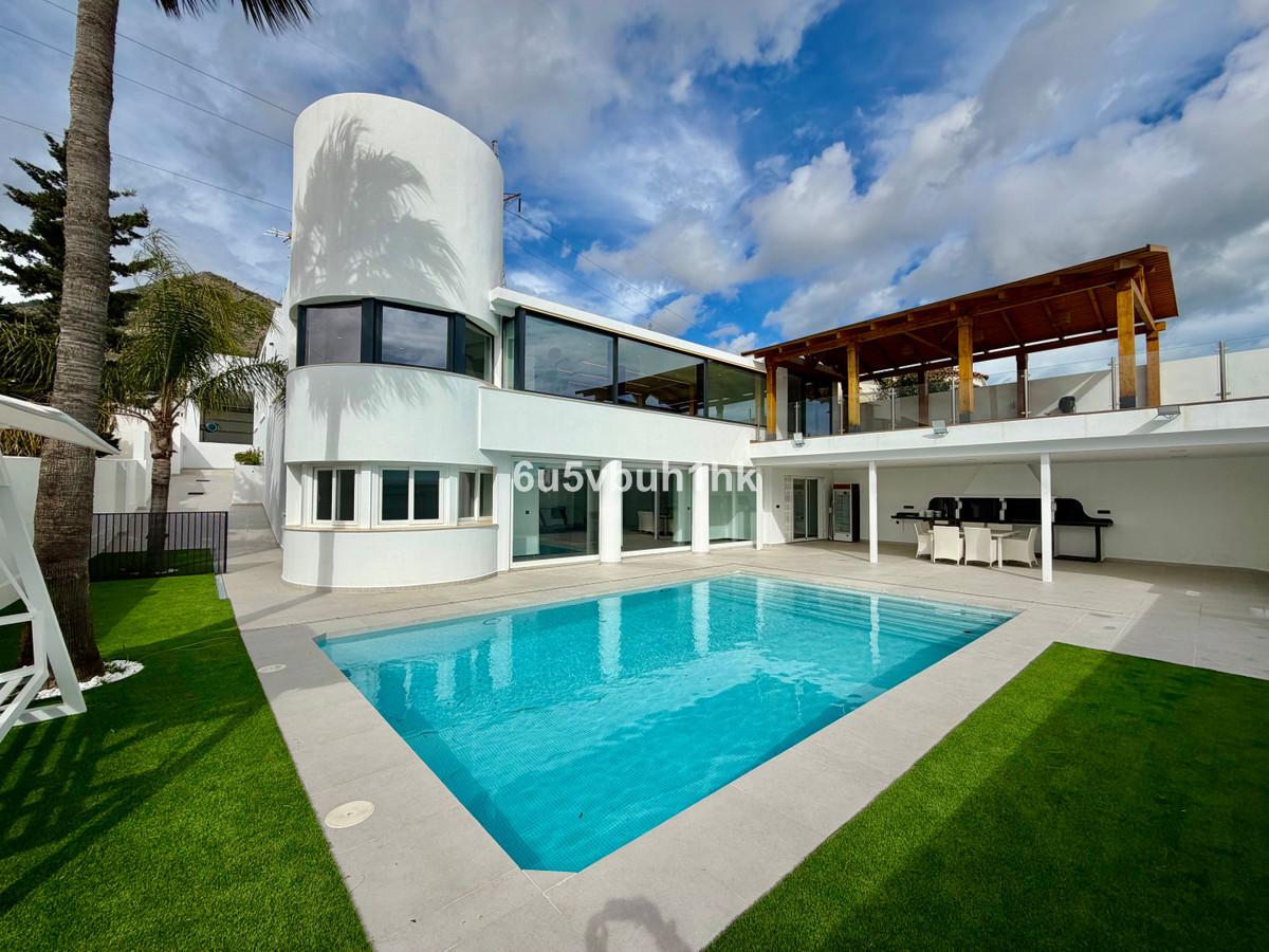 Villa Detached in Benalmadena Costa