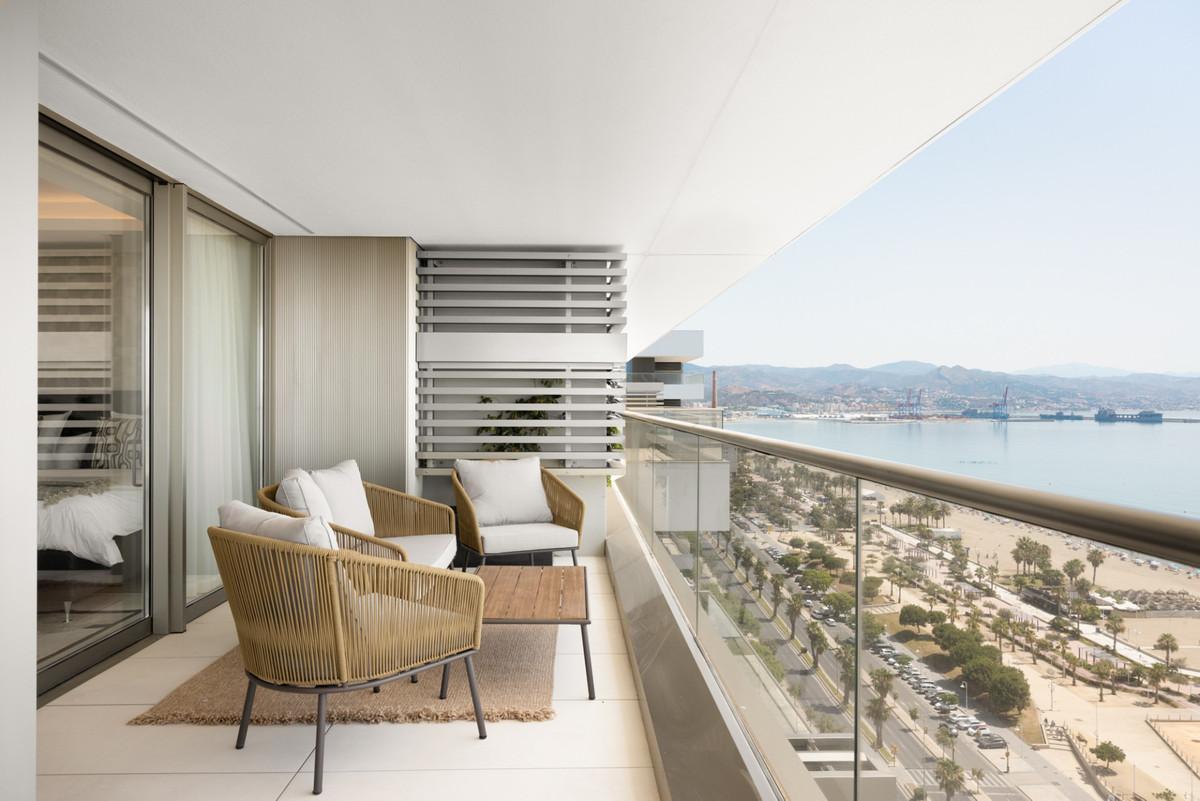 Apartment Middle Floor in M&aacute;laga Centro