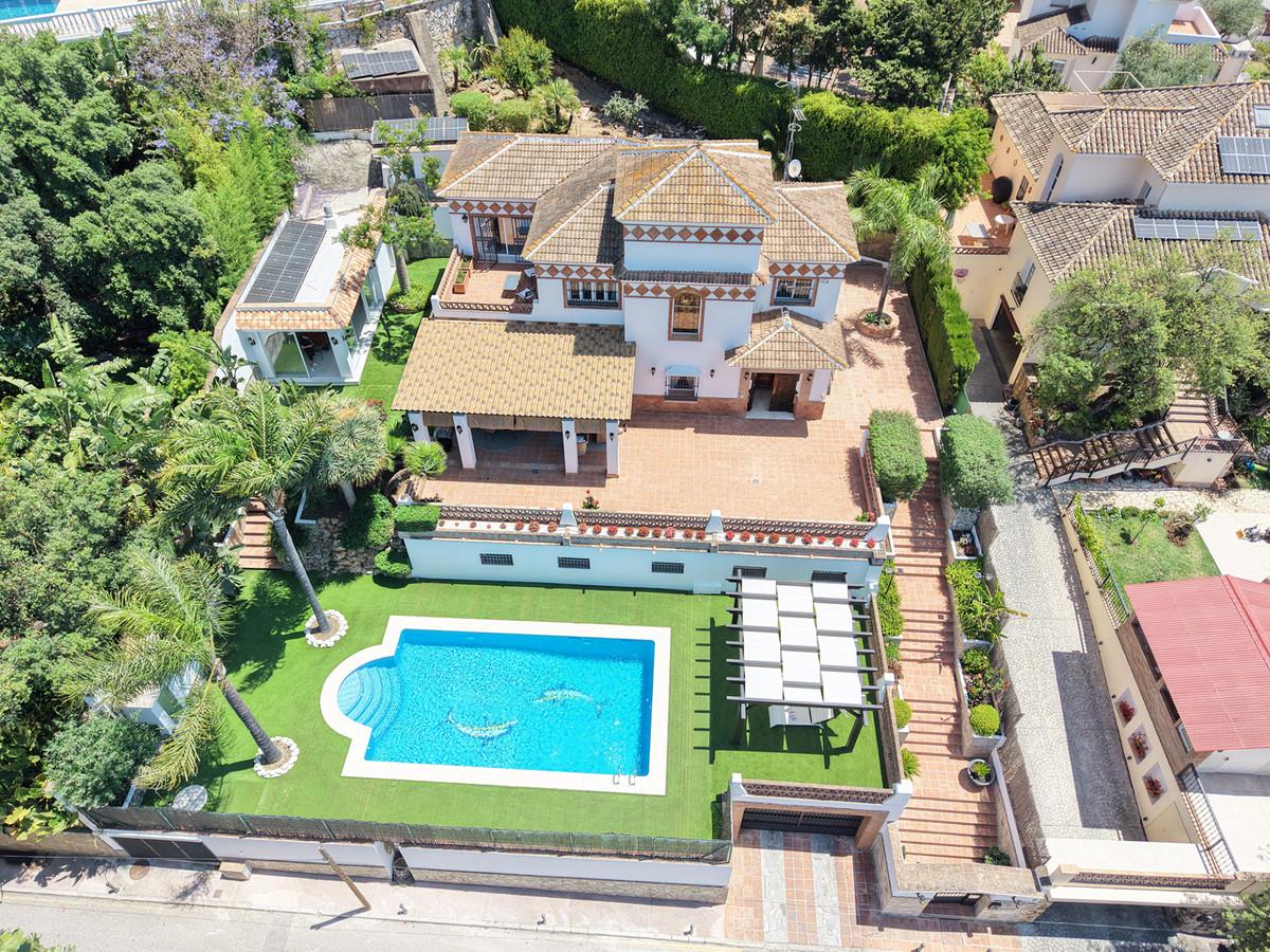 Villa Detached in Elviria