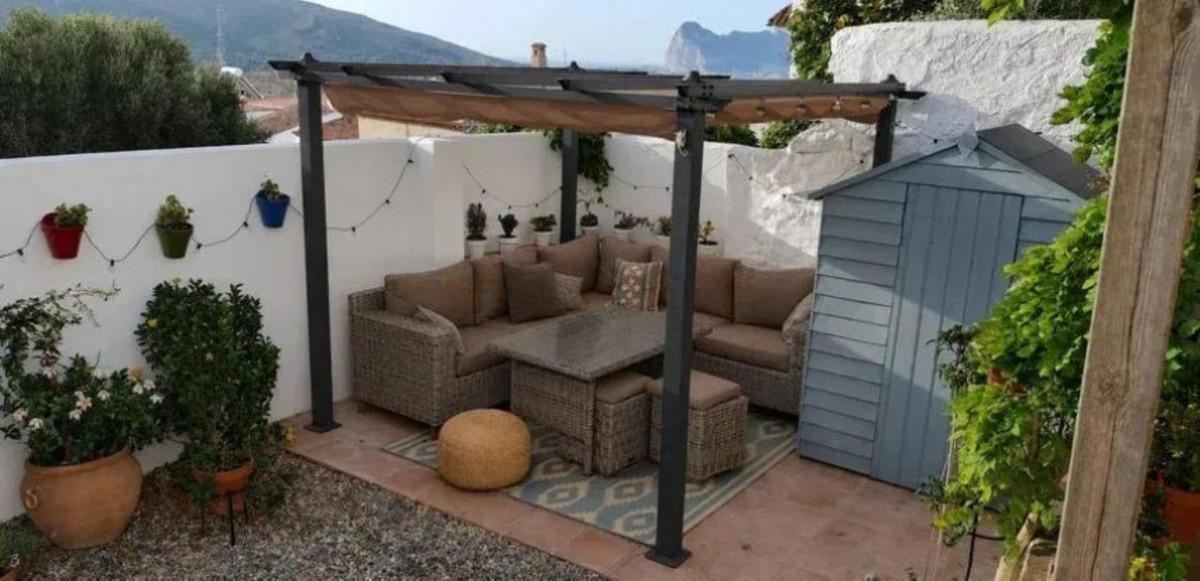 Villa Semi Detached in San Roque