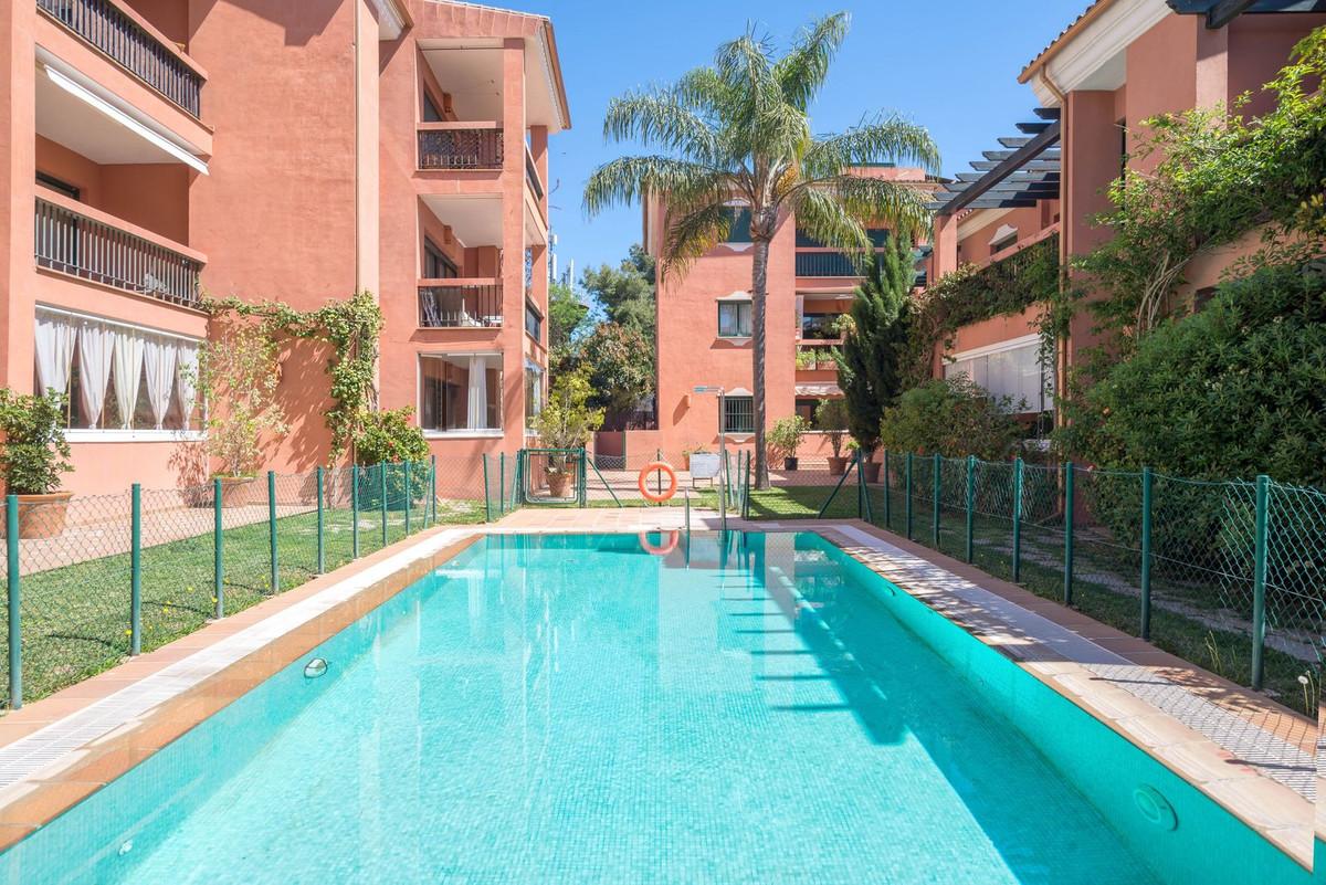 Apartment Middle Floor in Marbesa