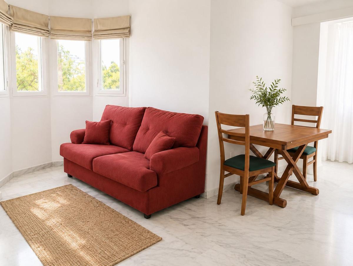 Apartment Middle Floor in Torrequebrada