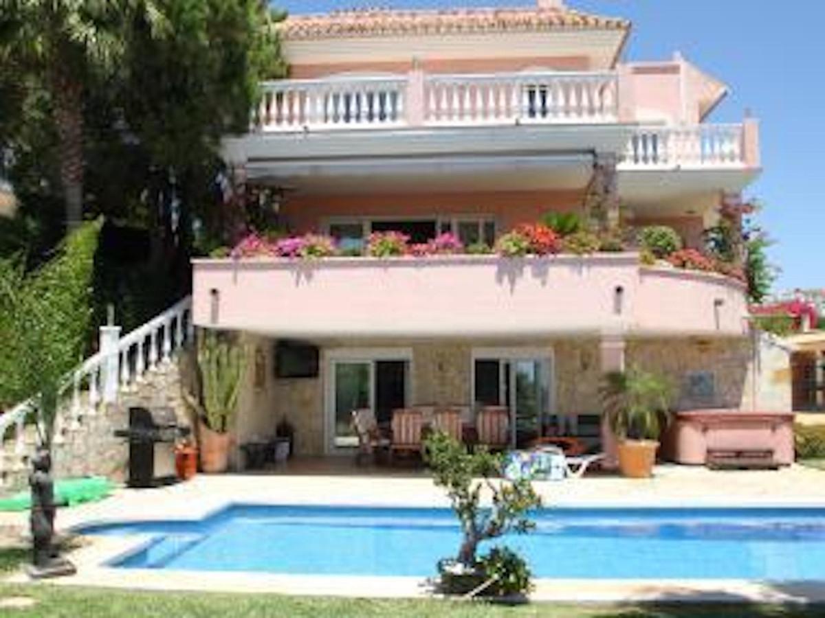Villa Detached in Calahonda