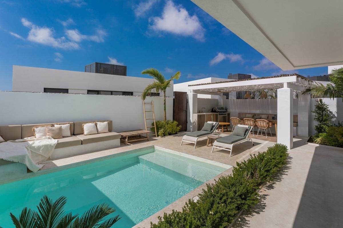 Townhouse Semi Detached in Riviera del Sol