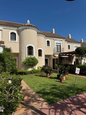 R5417602, Townhouse Terraced in El Paraiso