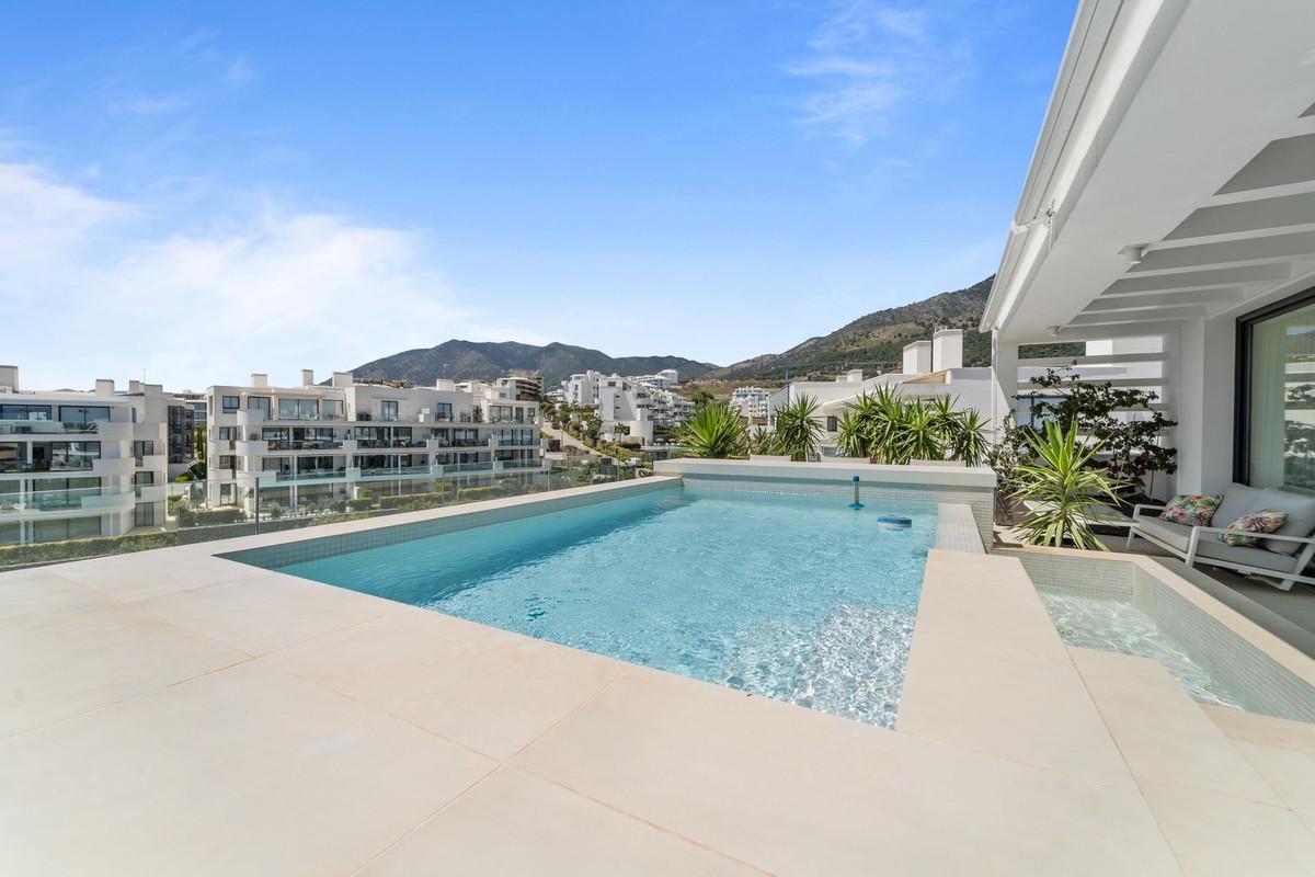 Apartment Penthouse in Fuengirola