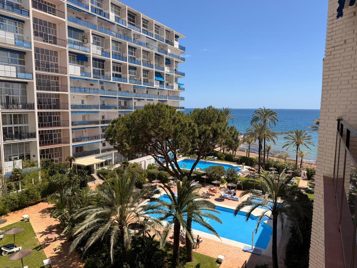 Apartment Middle Floor in Marbella