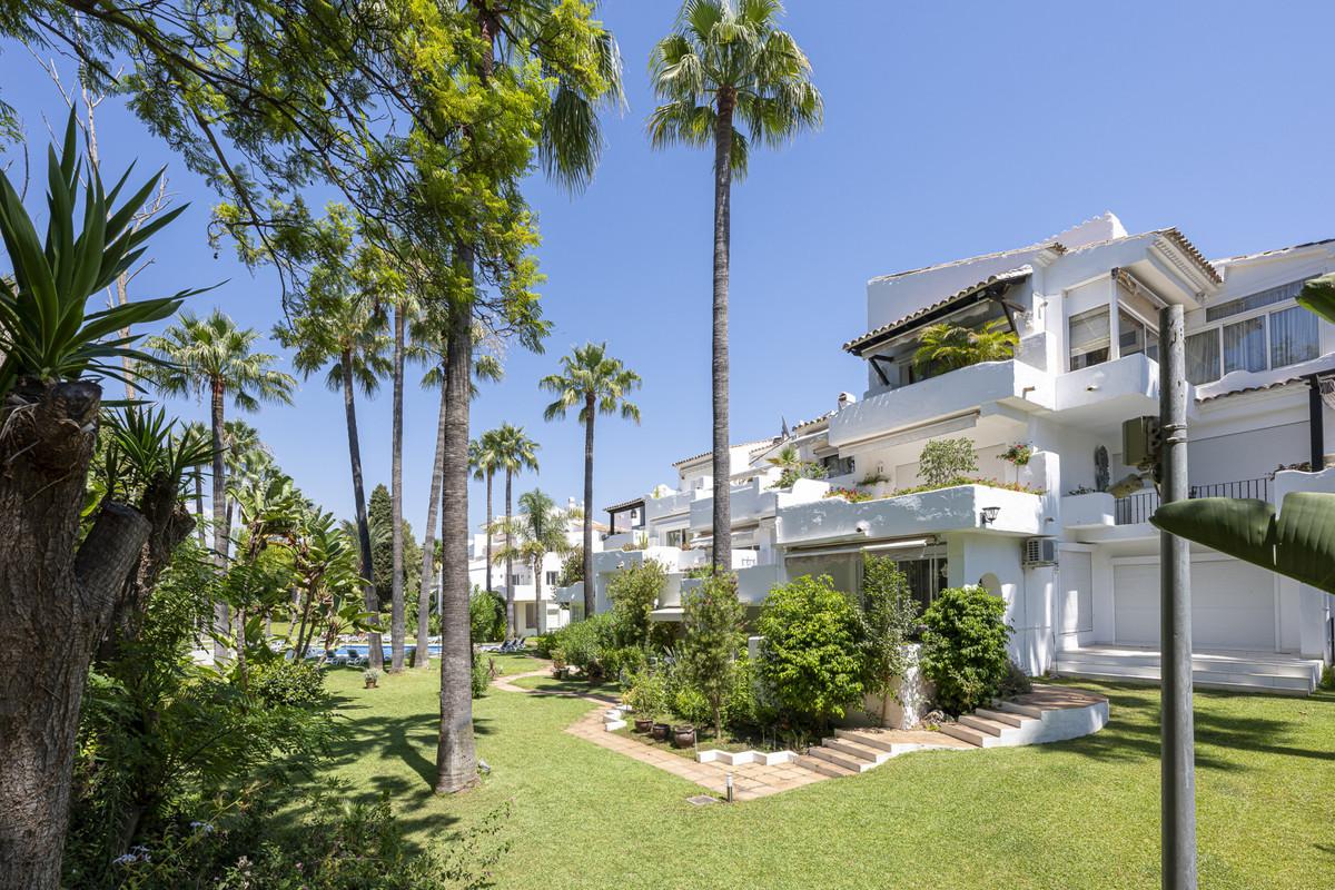 Apartment Penthouse Duplex in Puerto Ban&uacute;s